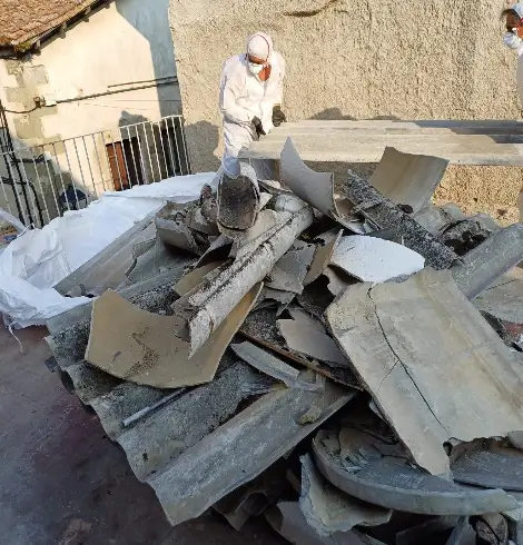 Retirada de restos de uralita en vivienda particular